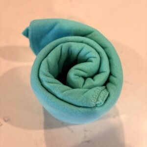 Soft Aqua Plush Throw Blanket - Lightweight Comfort NWOT